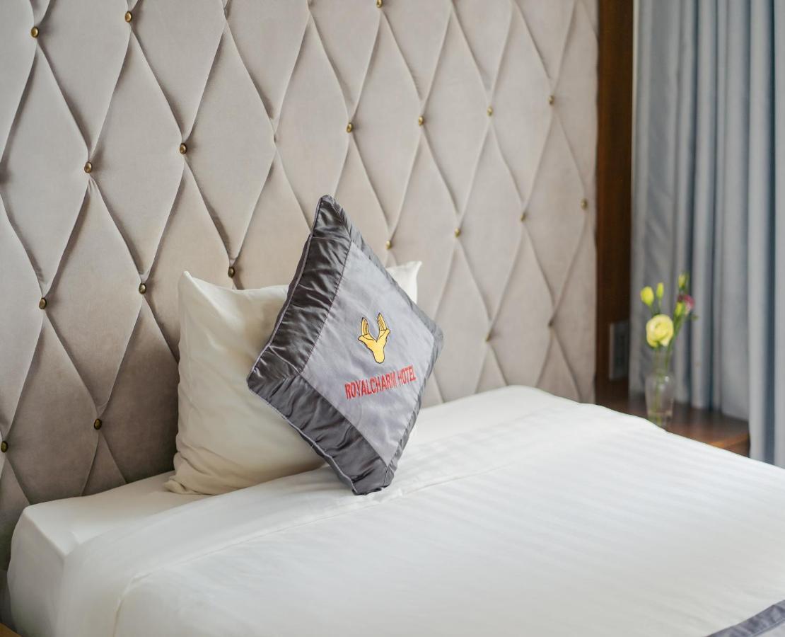 Royal Charm Hotel Da Nang Exterior photo